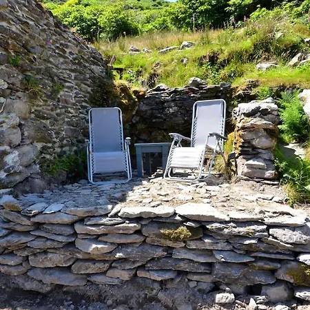 Secluded Nestled In The Beara Peninsula キラーニー